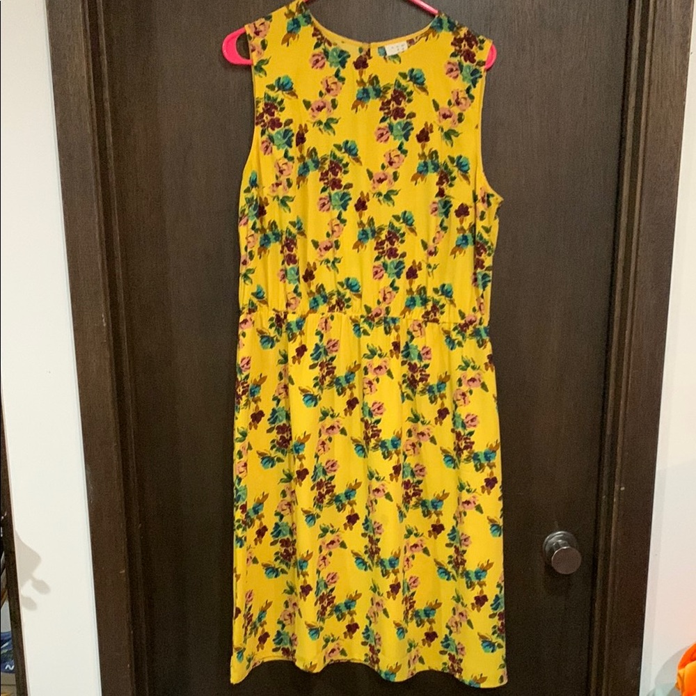 *3/$30* Vibrant Yellow Floral Midi Dress size XL